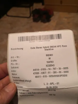 Bicicleta Cube Stereo híbrid 2025 800