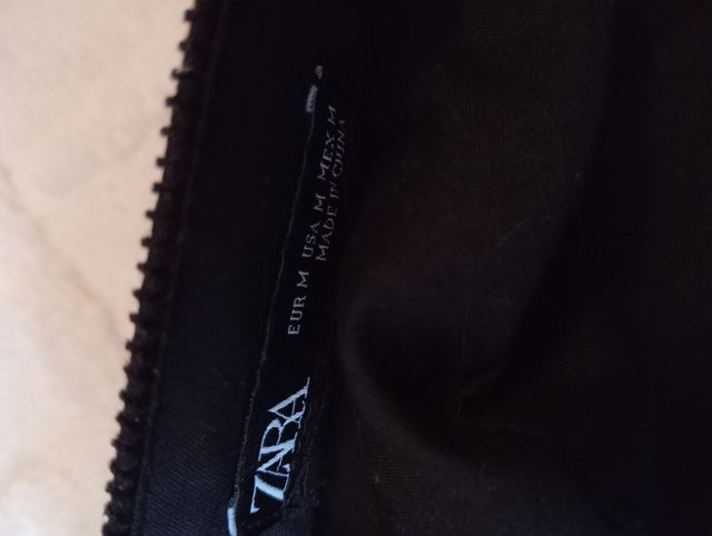 Gorra pana negra Zara