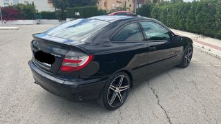 Mercedes-Benz Clase C 2003