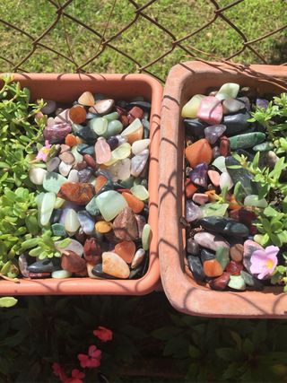 Piedras decoración para jardineras, acuarios, etc
