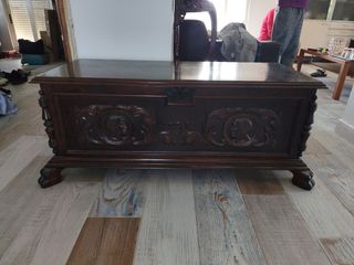 Baúl madera antiguo