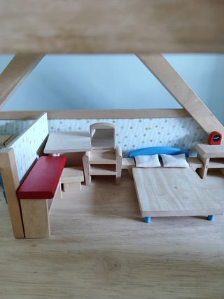 Casa de muñecas . Casita madera. Plan  Toys 7110