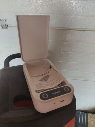 Caja esterilizadora ultravioleta