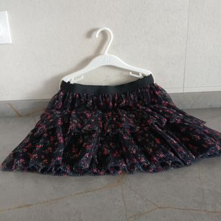 Falda Zara niña negra flores - talla 11-12.
