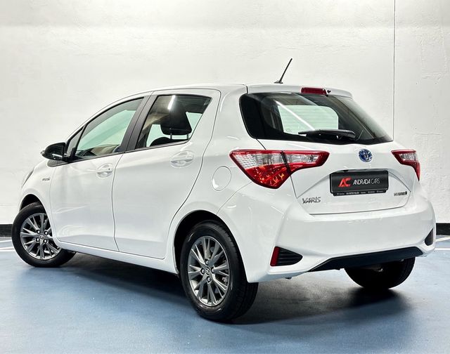 Toyota Yaris Hybrid, año 2018, 72000km