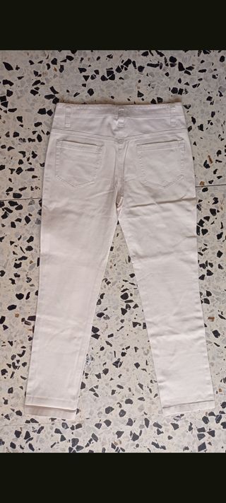 Vaqueros rectos crema T38
