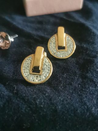 PENDIENTES DIFERENTES. Desde 1€. ABRIR FOTOS
