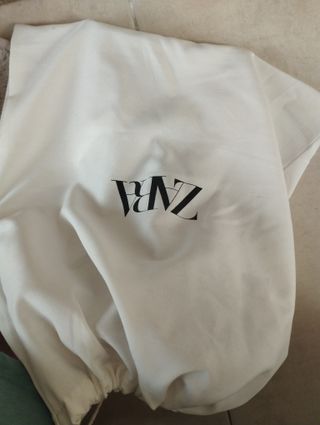 Zapatos de tacón beige