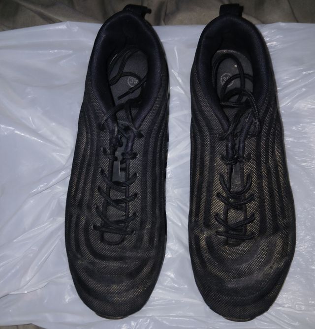 Zapatillas deportivas de mujer talla 39.