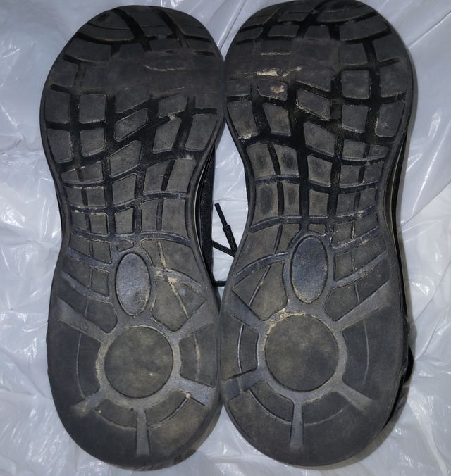 Zapatillas deportivas de mujer talla 39.