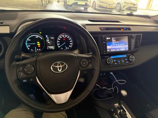 Toyota RAV4 2017
