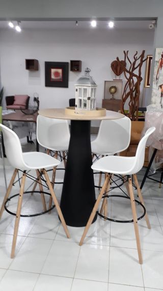 SUPER PRECIO MESA ALTA Y CUATRO SILLAS 