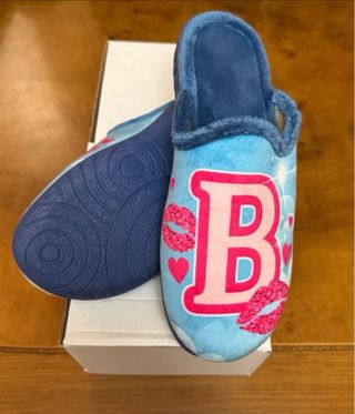 ZAPATILLAS DE MUJER DE IR POR CASA. TALLAS. NUEVAS