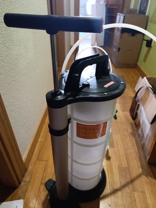 Extractor fluido 9L -dañado pero funcional