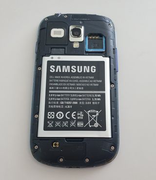 Lote 2 móviles, Samsung y Huawei, para reparar