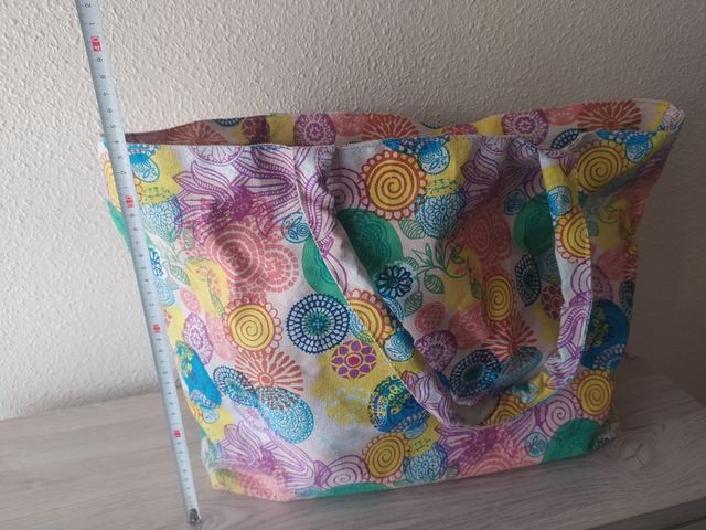 Bolsa de playa con pareo