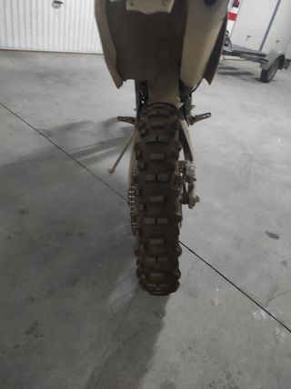 Husaberg 390 FE y Supermotard..