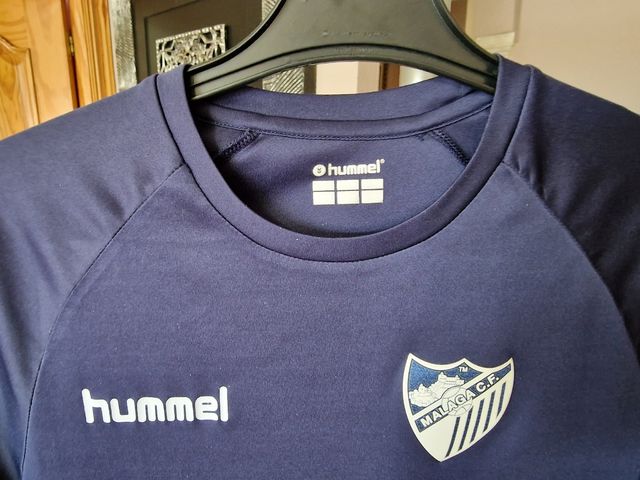 Camiseta deportiva Hummel