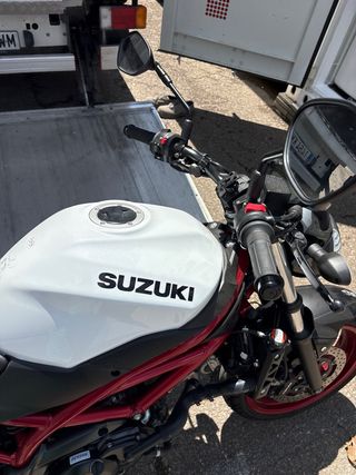 Sevende moto suzuki 650.cmt