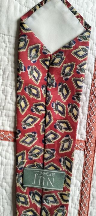 LOTE o INDIVIDUAL CORBATAS SEDA FIRMAS DIFERENTES