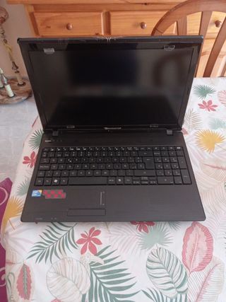 Portátil Packard Bell negro