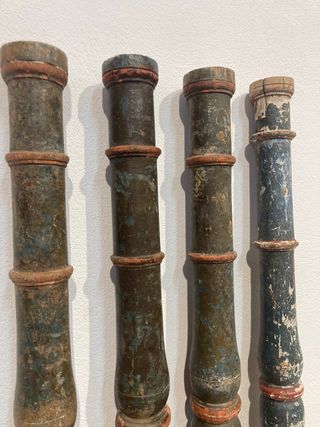 4 Bolos madera antiguos pintados