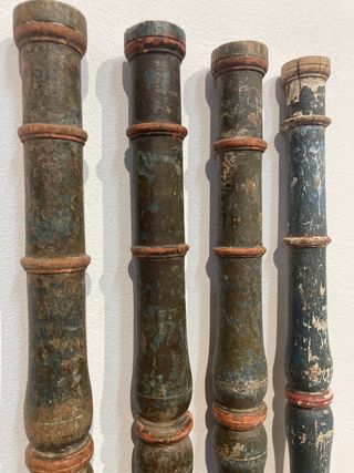 4 Bolos madera antiguos pintados