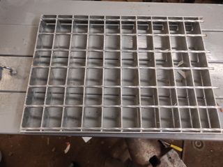Rejilla metálica galvanizada 30x25cm