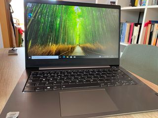 Portátil Lenovo Gris - Como nuevo