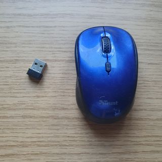 Ratón Trust inalámbrico azul