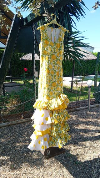 Traje Flamenca Verde y Blanco