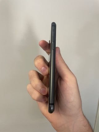 iPhone 8 64GB Negro – Impecable, con funda y caja
