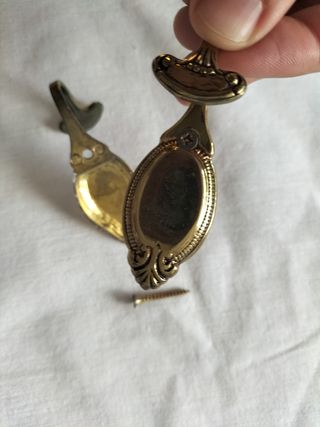 2 Perchas Pared Doradas - cortina