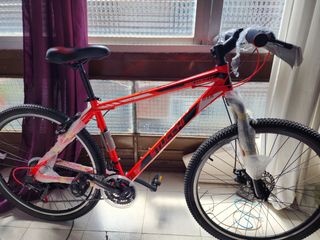 Bicicleta montaña 27.5" nueva 250 euros