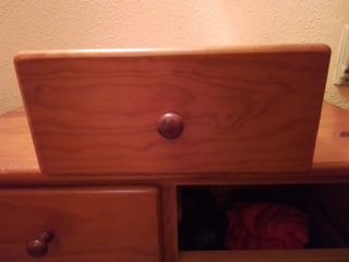 Cómoda con 4 cajones