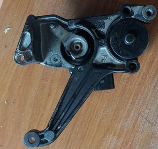 Accionador, tapa de turbulencia  Ref 55199915.