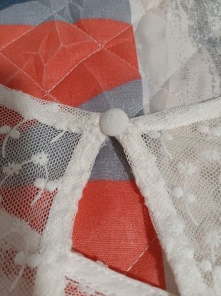 Blusa blanca bordada Naf Naf