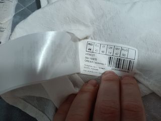 Blusa blanca bordada Naf Naf