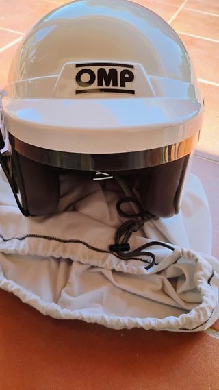 Casco Rally OMP