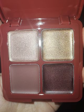 Sombras de ojos en crema 