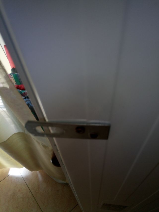 insegna metallica luminosa