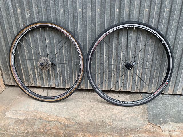 Llantas Campagnolo
