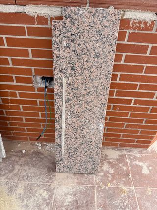 Repisa granito ventana