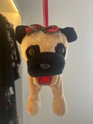 Bolsa Infantil Pug – Um Charme em Vermelho Xadrez!