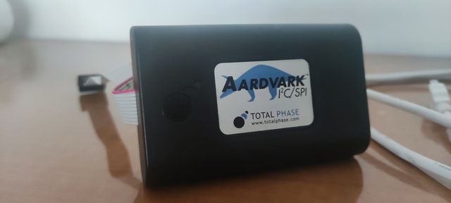 Adattatore host I2C/SPI Aardvark completo
