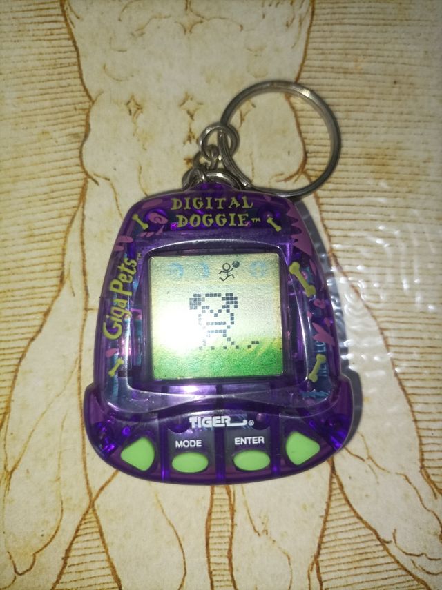 Digital Doggie Tiger 1997, Tamagotchi.