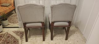 2 Sillas antiguas de madera y tela