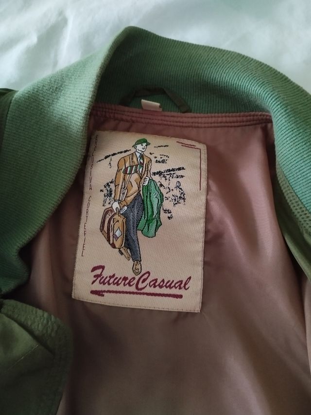 Cazadora seda verde oliva