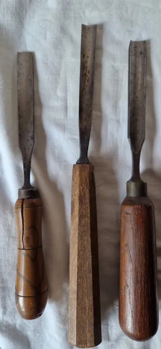 Gubias y otras herramientas antiguas para madera