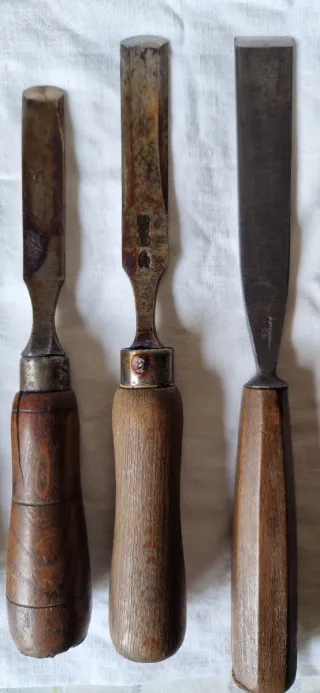 Gubias y otras herramientas antiguas para madera